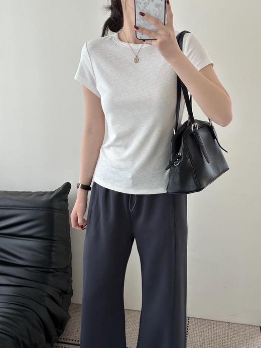 ❗️南油高定❗️撑场面的短袖❗️【row风天丝棉短袖T恤】上身效果真香❗️ 😊这是我今年穿过巨显瘦的T恤了🤪往往越简单的衣服上身越有高级感！ 商品图3