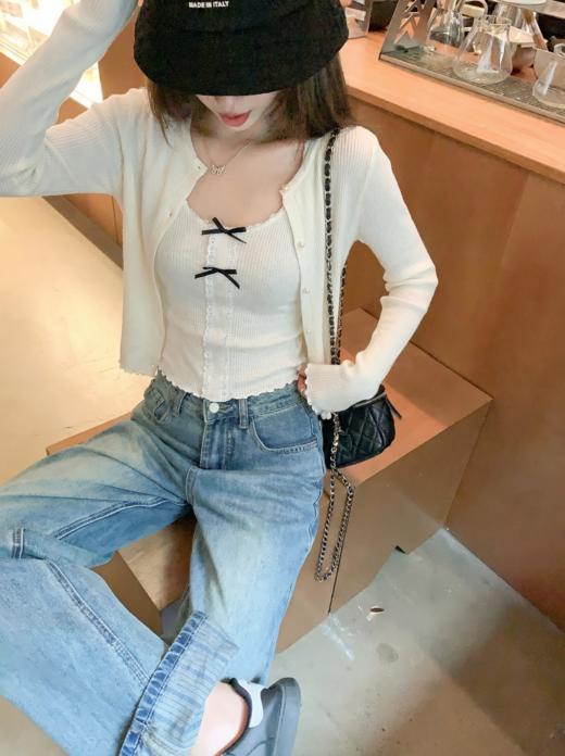 <曾小咸推荐>4.8现货秒杀 ！微信超特价！韩系针织开衫+背心两件套装 日常189.99 立减110 秒杀79.99！！ 商品图8