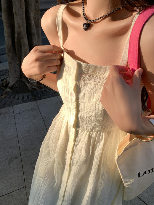 <曾小咸推荐>4.9现货秒杀 ！微信超特价！甜美气质杏色吊带连衣裙 日常199.99 立减100 秒杀99.99！！ 商品图8