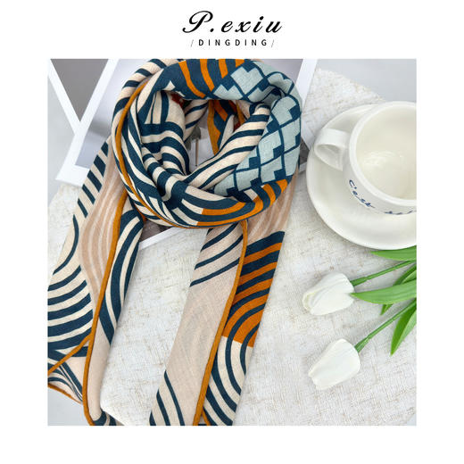 PanYiXiu/潘依绣桑蚕丝绵羊毛马儿大三角丝巾 26新款 KW25038 商品图1