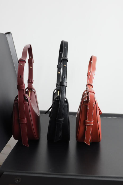 法式小众极简｜月牙腋下包 斜挎马鞍包 PJ085 商品图4