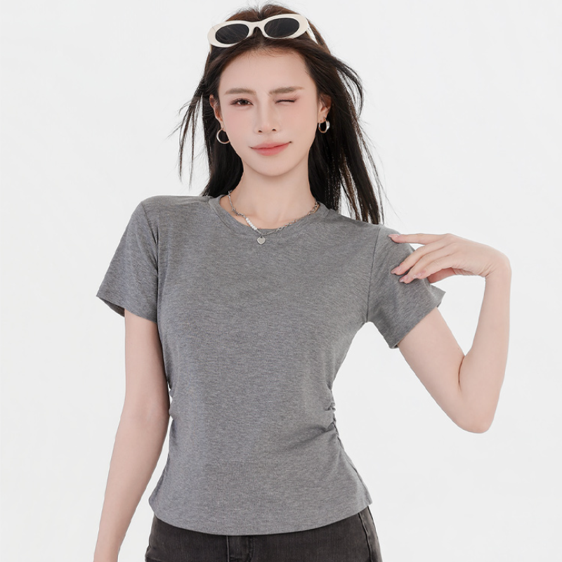 收腰显瘦~【板嫣莱赛尔褶皱正肩T恤】93%莱赛尔+7%氨纶的黄金比例 轻盈透气 吸汗不闷热 高弹力 面料柔滑细腻 上身凉丝丝的 收腰版型藏住小肚腩 修饰腰臀线