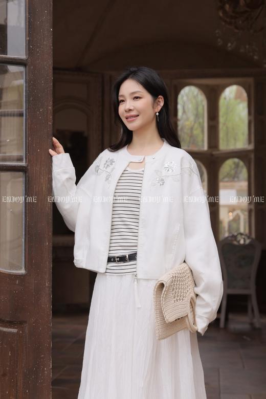 【门店同款】ENJOY夏季轻盈U领长袖T恤 170498260 商品图7