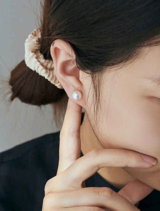 伽罗 JALO 6-6.5mm高等级淡水珍珠素耳钉 商品图0