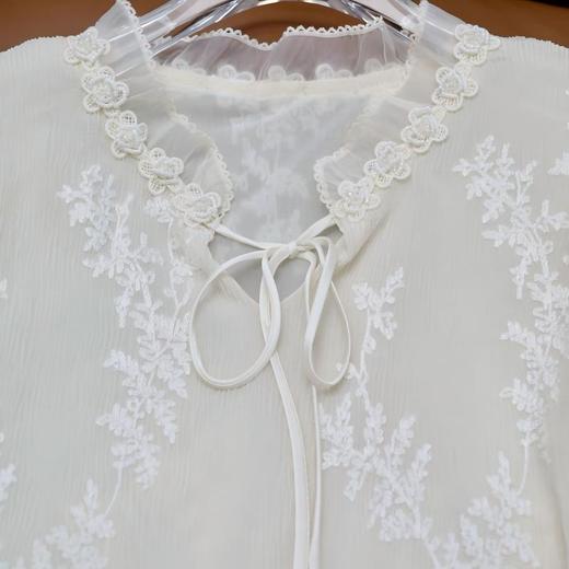 SUSX品牌2026新款浮花柔衫 重工微皱线绣肌理感小衫C127065（下单3-7天发货） 商品图1