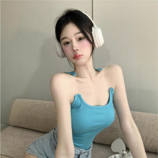 隐形肩带吊带背心女带胸垫外穿纯欲风甜辣妹新款纯色短款抹胸上衣 商品图2