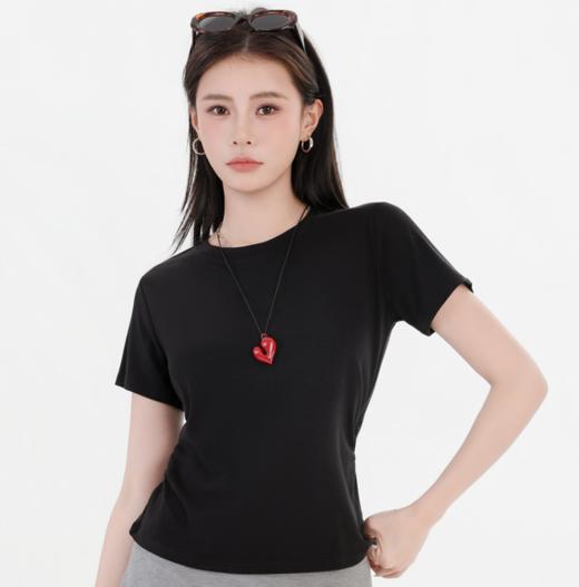 收腰显瘦~【板嫣莱赛尔褶皱正肩T恤】93%莱赛尔+7%氨纶的黄金比例 轻盈透气 吸汗不闷热 高弹力 面料柔滑细腻 上身凉丝丝的 收腰版型藏住小肚腩 修饰腰臀线 商品图1