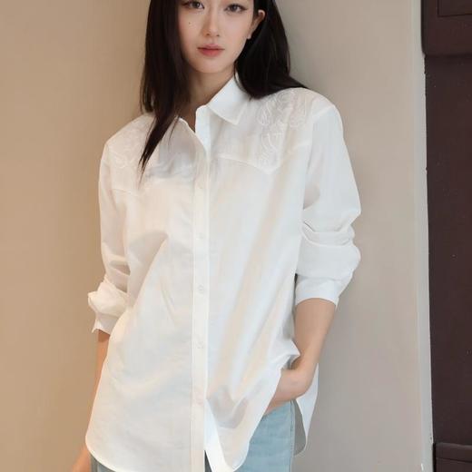 SUSX品牌2026新款亚麻棉重工绣花衬衫C21925408（下单3-7天发货） 商品图2