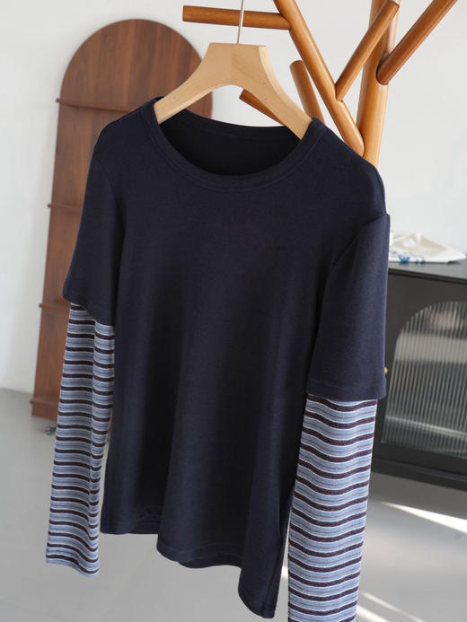 老米优品🎈5天发！复古、显瘦！！《磨毛面料假两件撞色条纹tee》制片人既视感，蓝灰复古配色 撞色拼接条纹长袖 经典圆领百搭实穿~ 商品图5