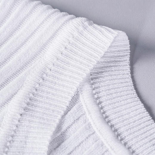 舒适高弹软糯打底背心 米思阳2026夏新款气质时尚坑条显瘦修身内搭无袖针织背心女1738/0858/1272 商品图5