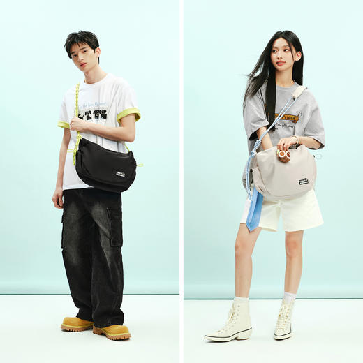 商场同款|森马罗小黑斜挎包男简约休闲单肩包情侣2026新款饺子包 商品图2