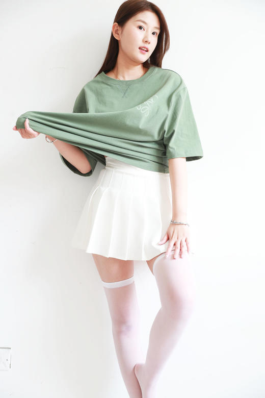 胸口刺绣+交叉领锁边工艺，复古美式圆领基础款全棉大t恤E040880 商品图13