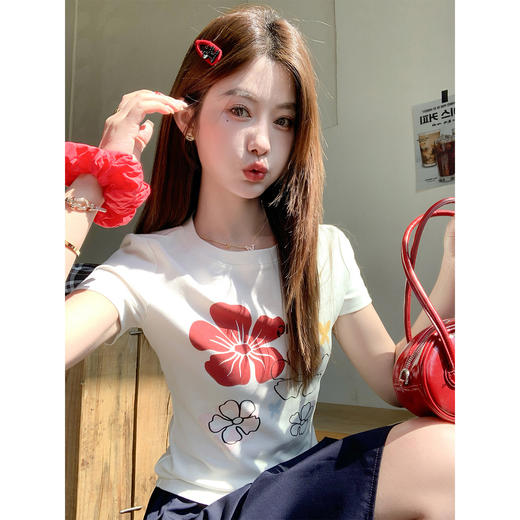 <曾小咸推荐>4.9现货秒杀 ！微信超特价！韩系印花正肩短袖t恤 日常109.99 立减50 秒杀59.99！！ 商品图1