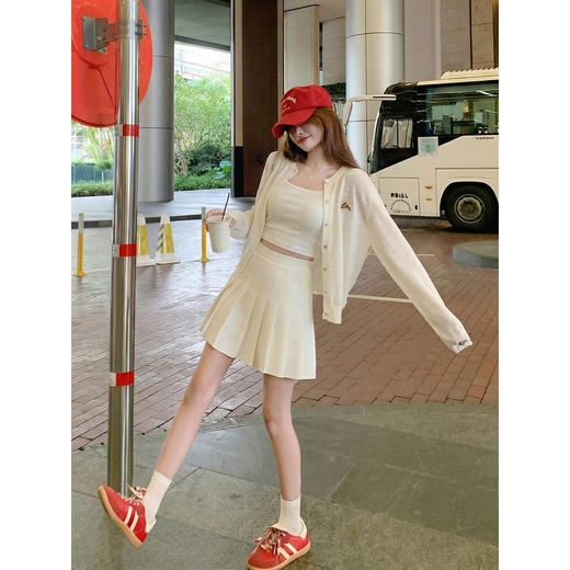 <曾小咸推荐>4.9现货秒杀 ！微信超特价！韩系短款针织开衫 日常169.99 立减90 秒杀79.99！！ 商品图2