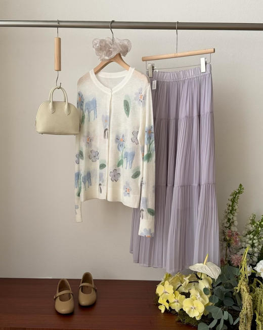 老米优品🎈3-7天发。实物超美！JNB*同源面料，高端品质。春日花稿🌼《天丝水溶羊毛薄款针织开衫》软糯糯，超透气春夏可穿~ 商品图2