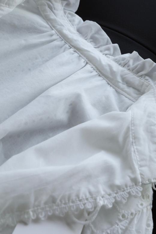 pure*荷叶边立领雕孔绣花a字连衣裙 商品图12