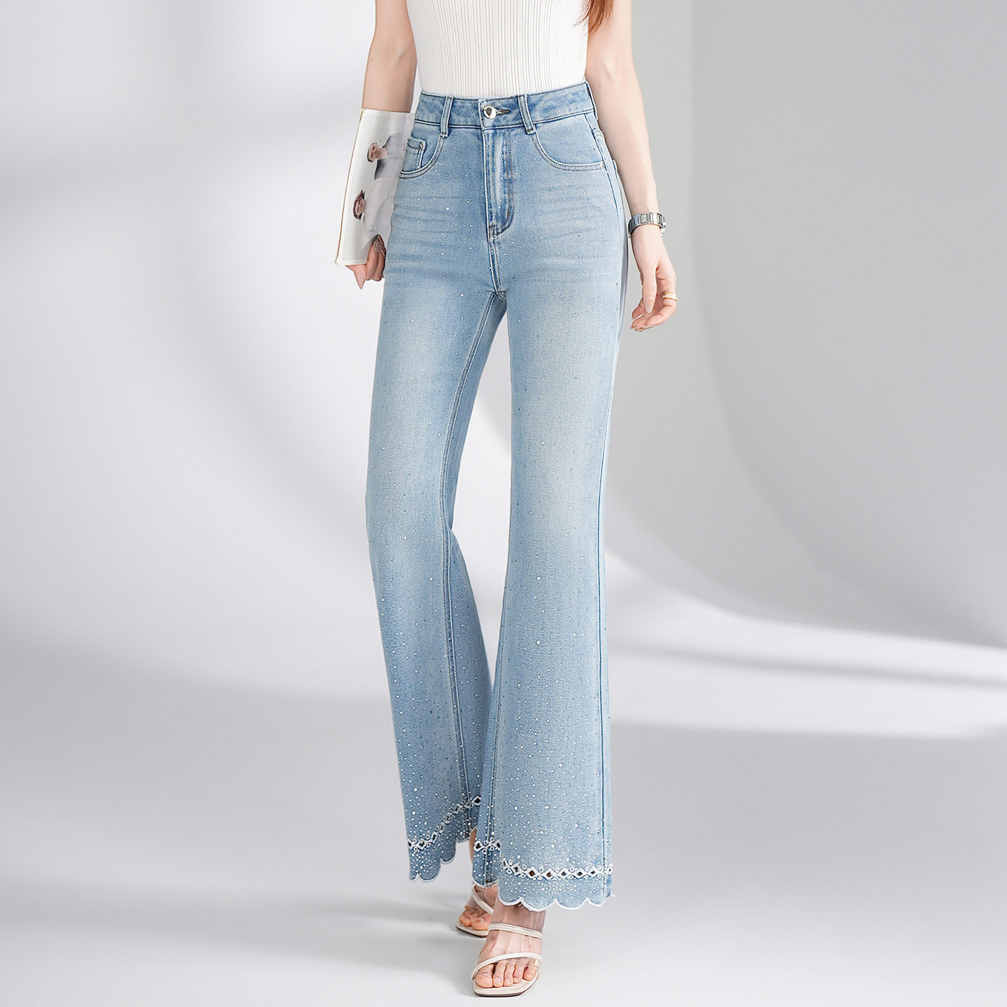 「自」全新升级【铂金会员183/天猫249/差价66】(04550)洛诗琳气质烫钻微喇牛仔裤女2026新款高腰显瘦花边喇叭裤