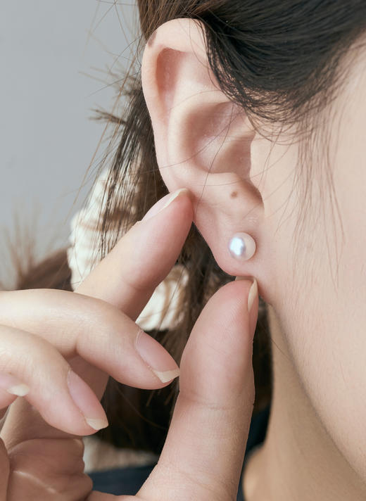 伽罗 JALO 6-6.5mm高等级淡水珍珠素耳钉 商品图1