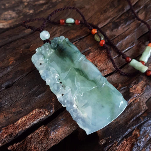 【天然正品】A货翡翠天然细腻冰种飘蓝花竹节瑞兽造型（节节有福）翡翠吊坠项链54.2*27.9*6.8MM（皆取最大值）220326TJ15 商品图5