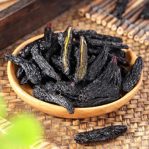 代发新疆蓝宝石葡萄干500g袋装美人指新货特黑香妃黑加仑级葡萄干 商品图2