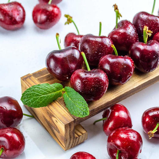 【顺丰】美早樱桃（果肉厚实，浓郁多汁） 2斤装  下单后48小时发货 商品图1