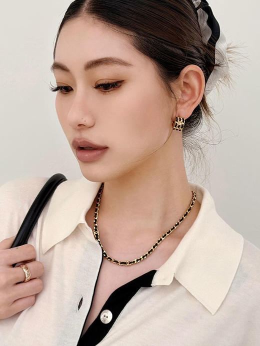 THS-无 香家 不容拒绝的黑金皮穿编织项链 耳饰 2款 CU1346 商品图0