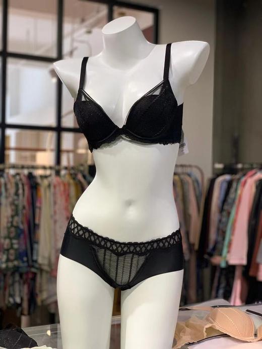 二店y 【清】 官网一套 1198元，爱M 聚拢套装， 94%桑蚕丝 商品图0