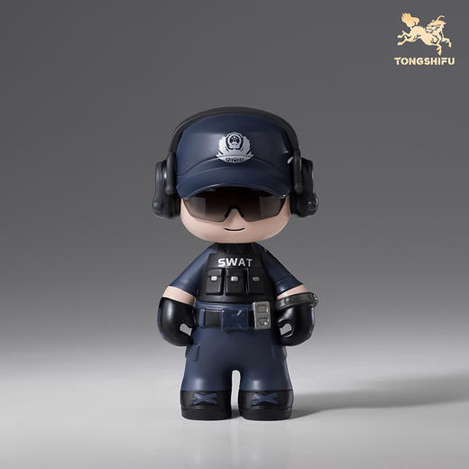 铜师傅《长安卫萌警系列》工位办公桌创意摆件 潮玩手办铜摆件 商品图1