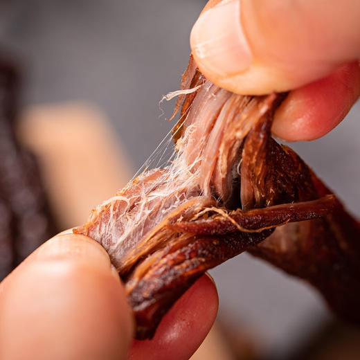 草原散养黄牛肉，传统风干工艺，牛肉干更香更纯 7成干 高蛋白 手撕牛肉干 250g/袋 商品图5