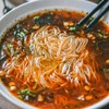非遗调味! 麻辣鲜香【阿宽四川绵阳米粉】一口入川，麻辣鲜香丝丝入魂🍜挂满汤汁，嗦起来才过瘾😋免煮免泡!开水冲泡5分钟即食，拯救深夜食堂! 商品缩略图0