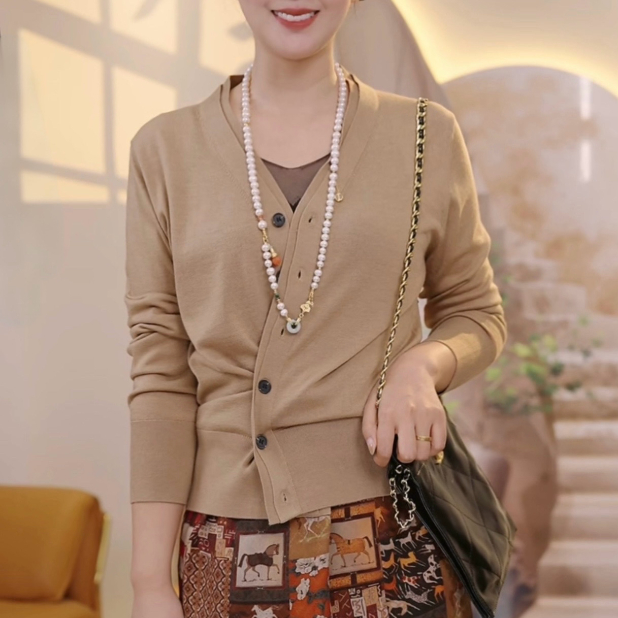 多穿扭扭衫~6A级白厂丝羊毛双层V领外套女慵懒开衫SYM260593