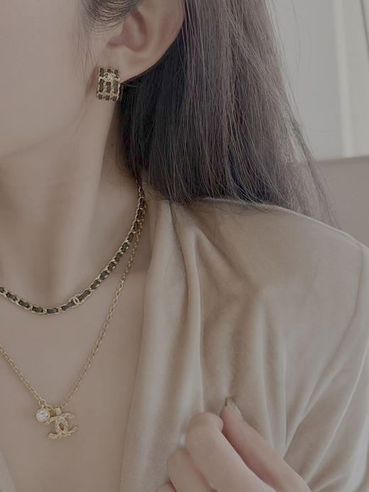 THS-无 香家 不容拒绝的黑金皮穿编织项链 耳饰 2款 CU1346 商品图3