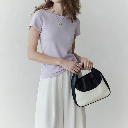 「预售」「高货sh」全新升级【铂金会员192/天猫259/差价67】(13725)洛诗琳初柔棉正肩短袖女2026新款后背花针设计撞色圆领T恤 商品图1