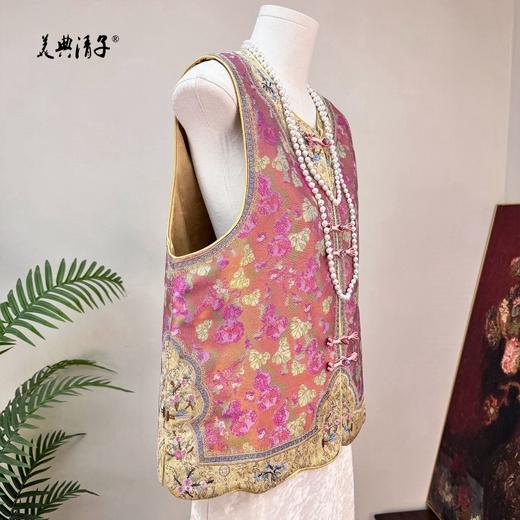 新中式重工刺绣提花圆领单排盘扣马甲 商品图2