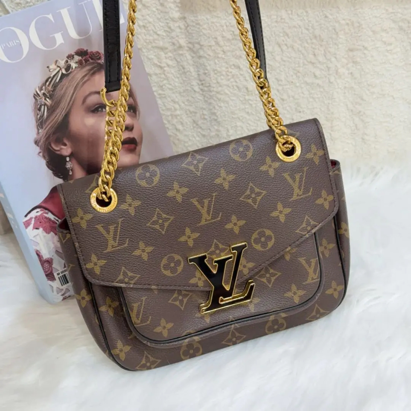 LV PASSY 棕色 新款 老花 邮差包