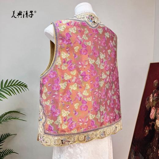 新中式重工刺绣提花圆领单排盘扣马甲 商品图4