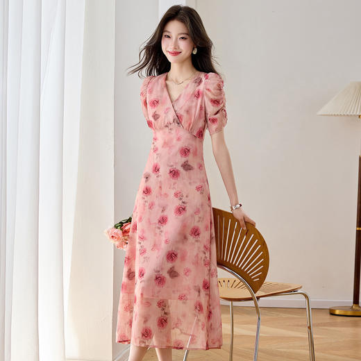 「自」全新升级【铂金会员247/天猫329/差价82】(11322)洛诗琳法式V领优雅收腰连衣裙2026夏季新款显瘦印花长裙 商品图2