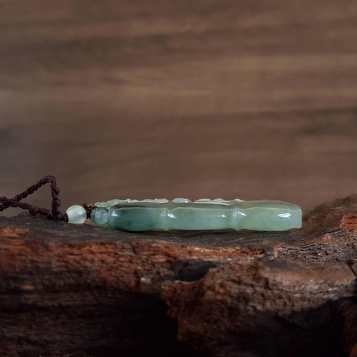 【天然正品】A货翡翠天然细腻冰种飘蓝花竹节瑞兽造型（节节有福）翡翠吊坠项链54.2*27.9*6.8MM（皆取最大值）220326TJ15 商品图7