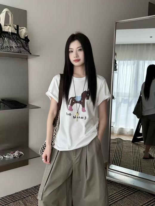 老米优品🎈3-5天！《复古小马贴布T恤》软乎乎的质感太治愈~~ T260408B 商品图3