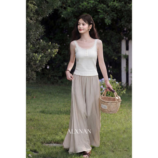 鹿向南【0410/20:00新品前1小时7折限量100件】米杏色背心上衣女 商品图3