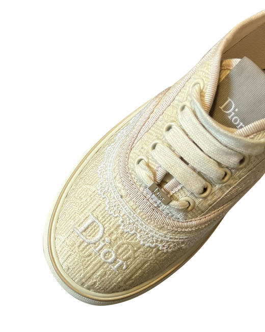 女款蕾丝刺绣帆布鞋zh010 商品图3