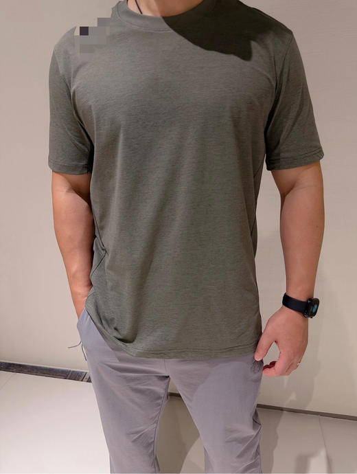 48-9 签约面料 右肩三箭头 速干防晒 立体剪裁 男士暴汗圆领短袖 商品图8