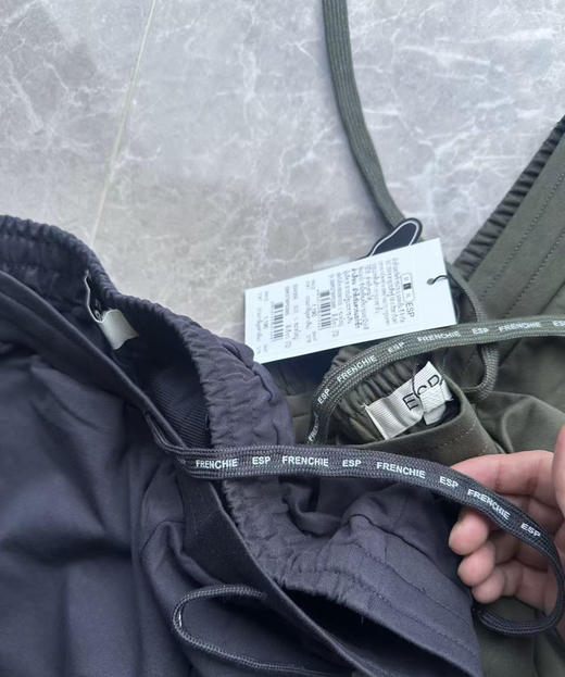 全新正品出口泰国26年新款ESP男士运动户外弹力透气短裤
两个色，尺码M L XL 商品图3