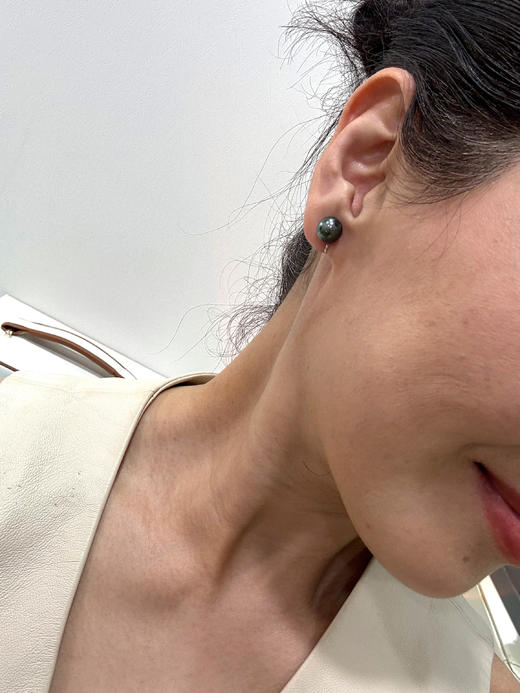 【日本溯源之旅】classic18k金近正圆孔雀绿珍珠耳夹（展会产品拍下后不支持7天无理由退换货） 商品图2