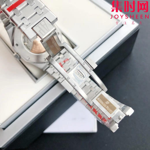 【奢华运动 标杆产物】爱彼皇家橡树15500系列 男士腕表 表径41mm
【机芯】搭载进口西铁城 商品图8