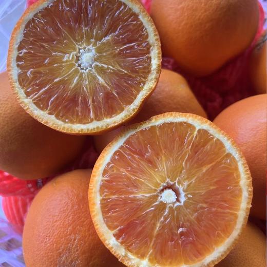最新到货！家庭装~李小橙玫瑰血橙【净重约5斤】：爆汁口感，几乎纯甜，风味浓郁，适合榨汁水果中的“维C炸弹”，果肉细嫩 每一口都饱含满满活力。 商品图2