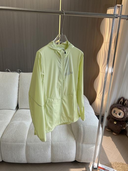 始祖鸟  官网女款新款连帽轻薄防晒皮肤衣！！ 商品图4