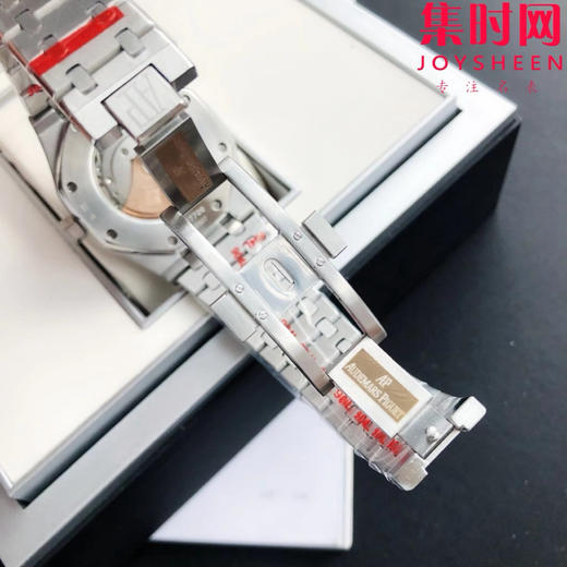 【奢华运动 标杆产物】爱彼皇家橡树15500系列 男士腕表 表径41mm
【机芯】搭载进口西铁城 商品图8