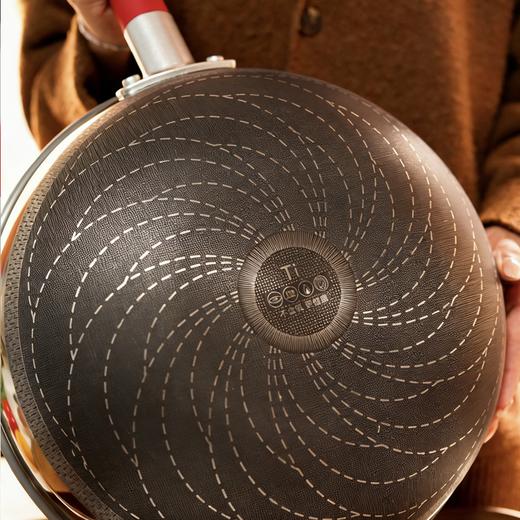 鑫义祥章丘铁锅/钛炒锅  |   C*TV推荐+《舌尖》背书,底厚边薄，储热稳、导热快、颠勺轻便，在家也能炒出饭店里的锅气！ 商品图2