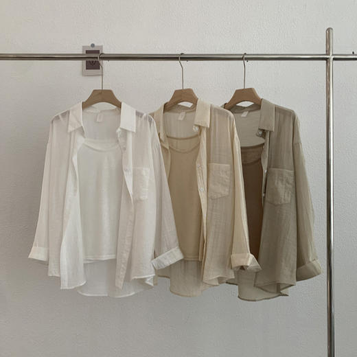 【宽松版型舒适、纯色设计百搭】夏季薄款翻领长袖纯色宽松衬衫吊带上衣TA 商品图3